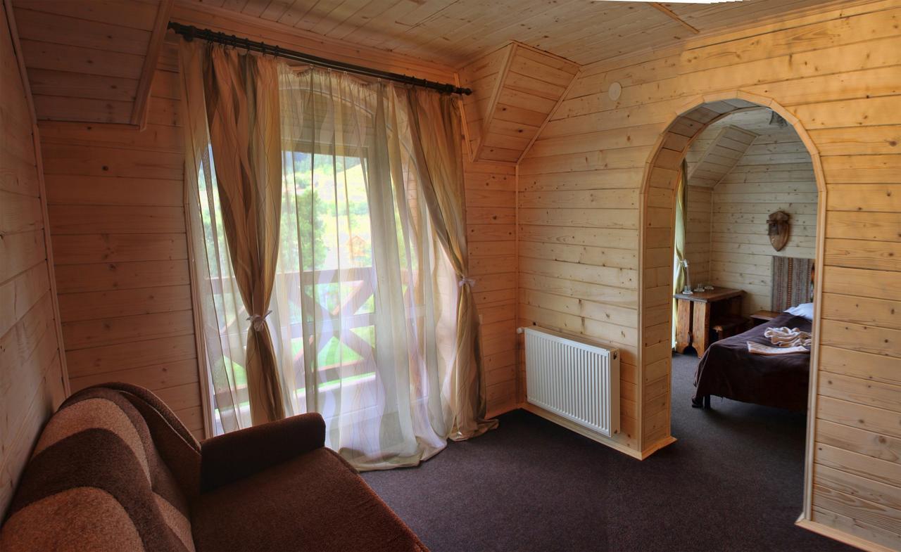 Oksamit Resort Vorohta Szoba fotó